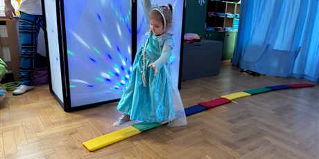 Powiększ grafikę: bal-karnawalowy-w-przedszkolu-675866.jpg