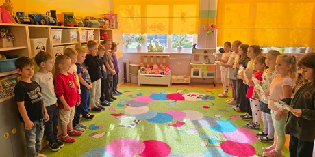 Powiększ grafikę: dzien-chlopca-w-przedszkolu-718828.jpg