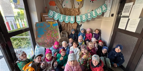 Powiększ grafikę: dzien-drzewa-w-przedszkolu-653953.jpg