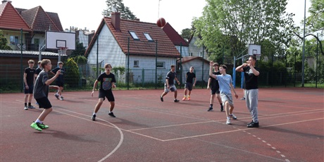 Powiększ grafikę: dzien-dziecka-w-szkole-624648.jpg