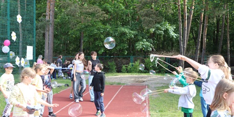 Powiększ grafikę: dzien-dziecka-w-szkole-624649.jpg