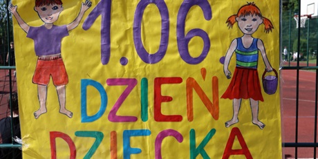 Powiększ grafikę: dzien-dziecka-w-szkole-624654.jpg