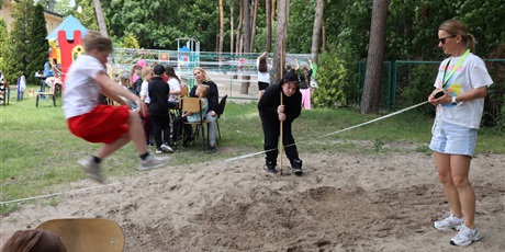Powiększ grafikę: dzien-dziecka-w-szkole-624663.jpg