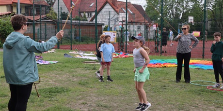 Powiększ grafikę: dzien-dziecka-w-szkole-624664.jpg